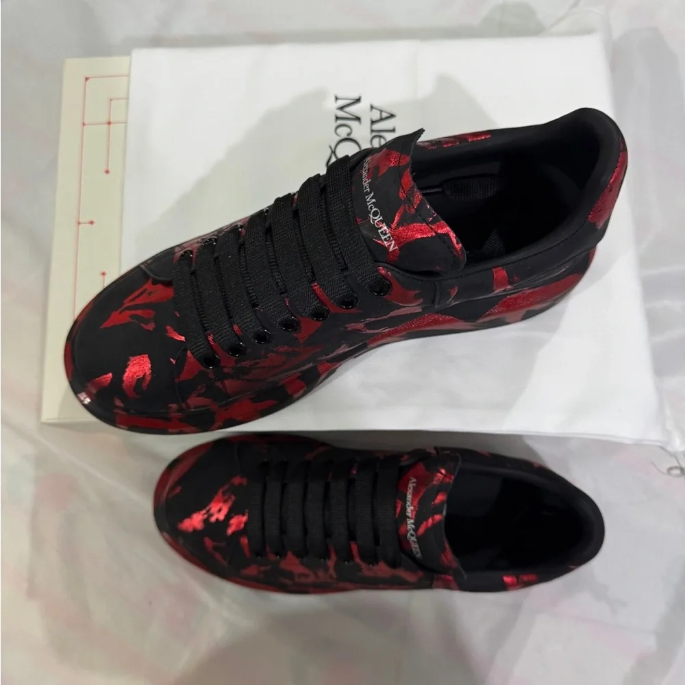 Alexander McQueen Black with Red Metallic Floral Low-Top Sneakers